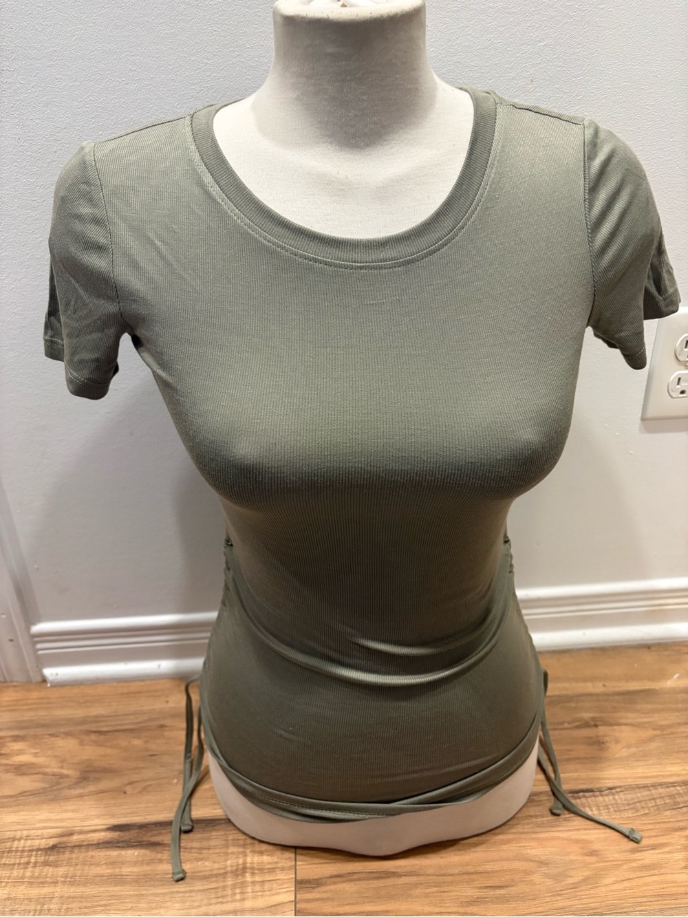 Women’s Olive Green Ribbed Short Sleeve Top